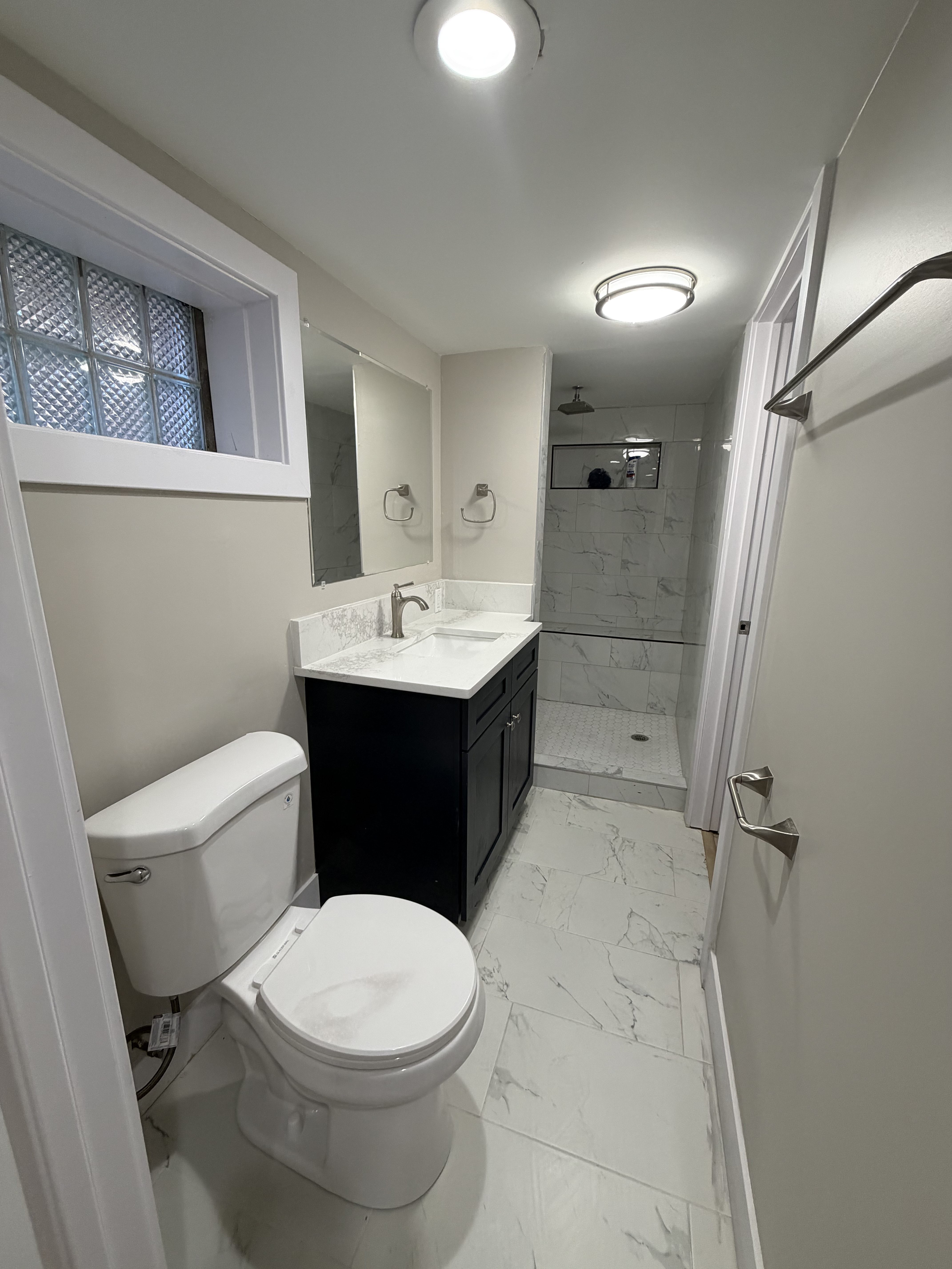 Completed bathroom renovation in Chicago by NG Construction